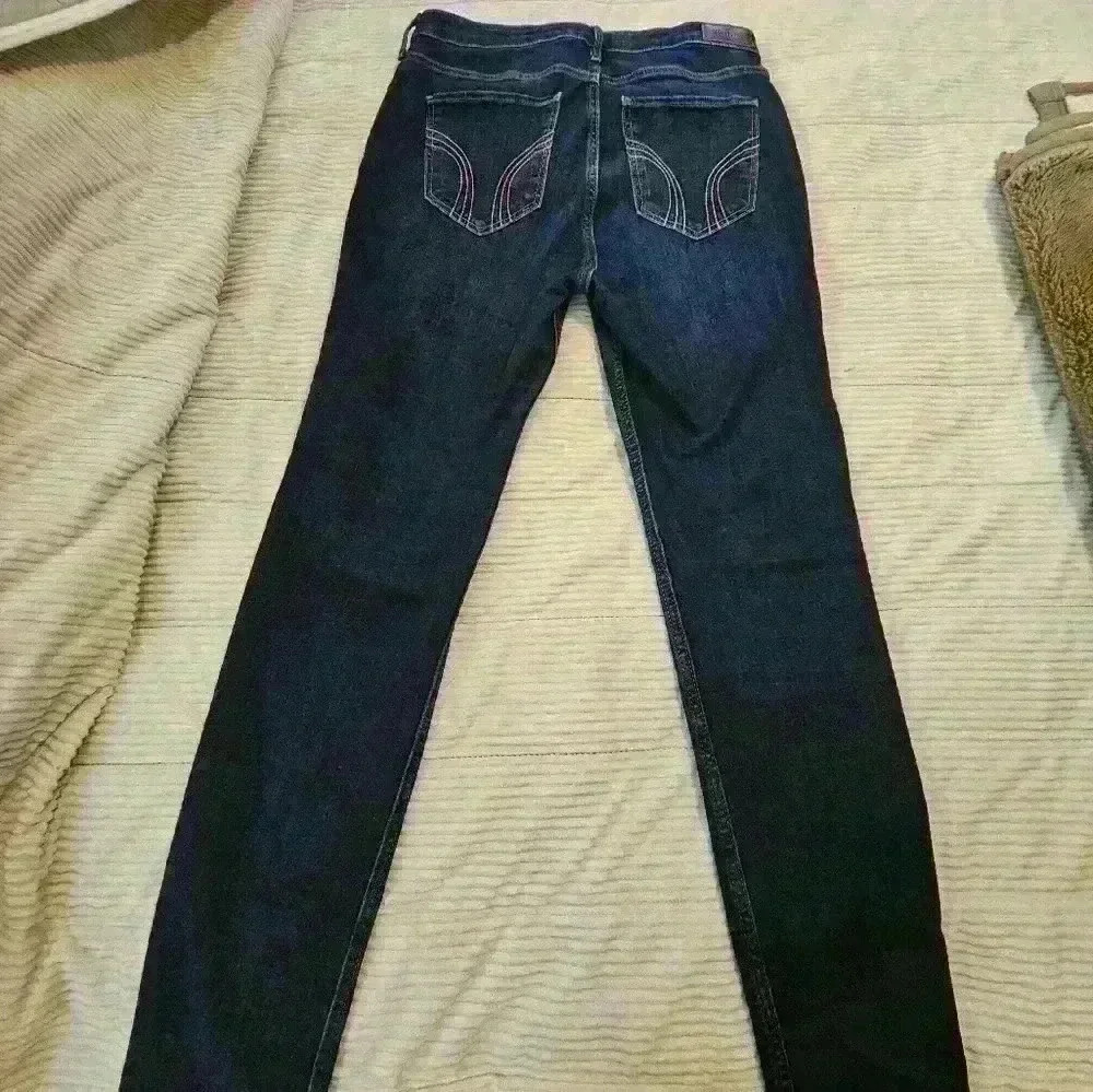 Hollister Woman's Blue jeans. Size 13 R / 31 - Picture 3 of 7